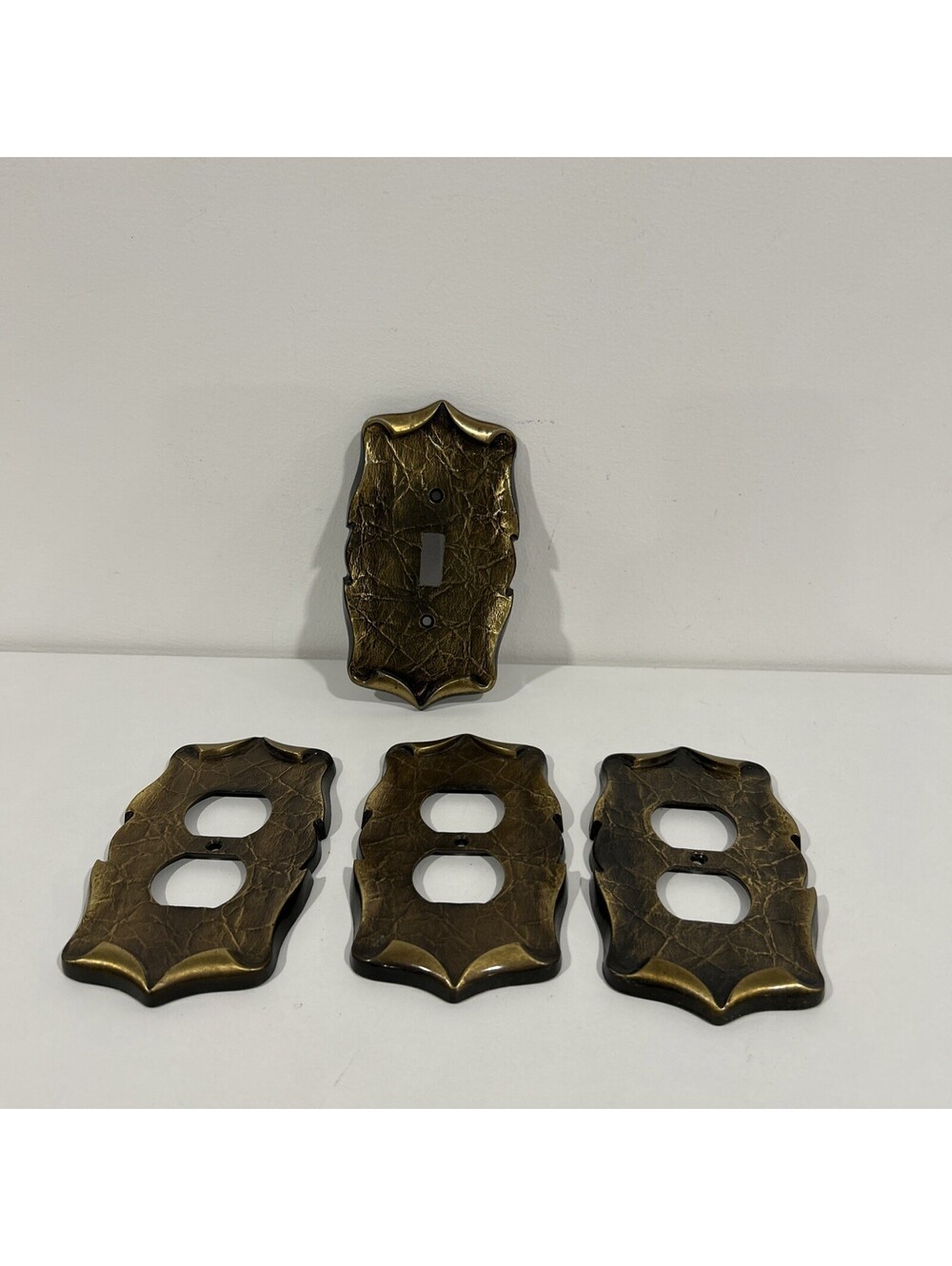 Vintage Amerock Carriage House Brass 3 Outlet 1 Switch Wall Plate